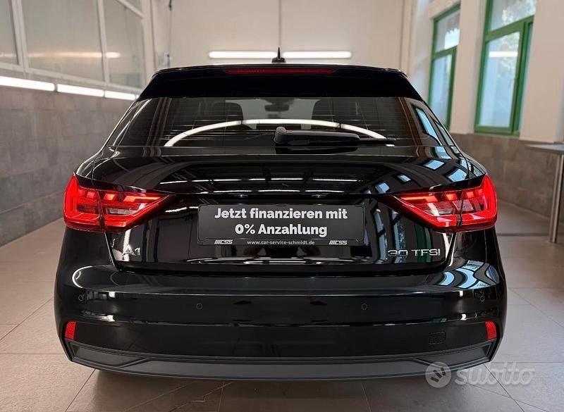 Usado Audi A1 116 CV (85 kW) 2019 Negro SUV