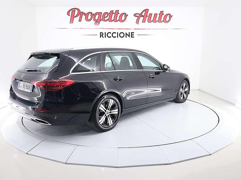 Usata Mercedes C220 Business 200 CV (147 kW) 2022 Nero Station wagon