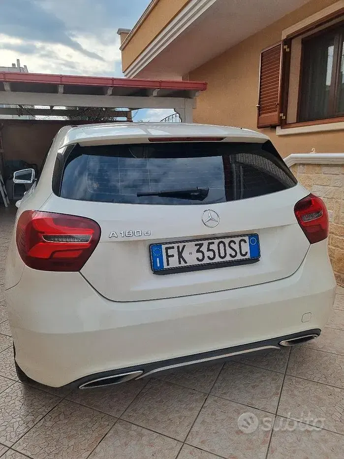 Usata Mercedes A180 109 CV (80 kW) 2017 Bianco Berlina