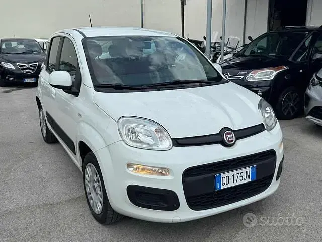Usata Fiat Panda Easy 69 CV (50 kW) 2020 Bianco Utilitaria