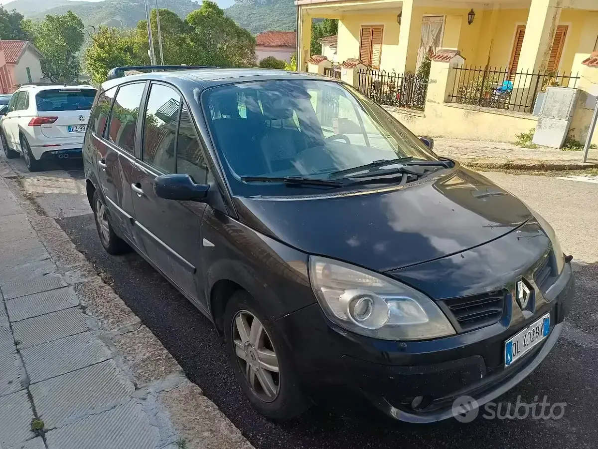 Usata Renault Scénic II 130 CV (95 kW) 2007 Nero Monovolume