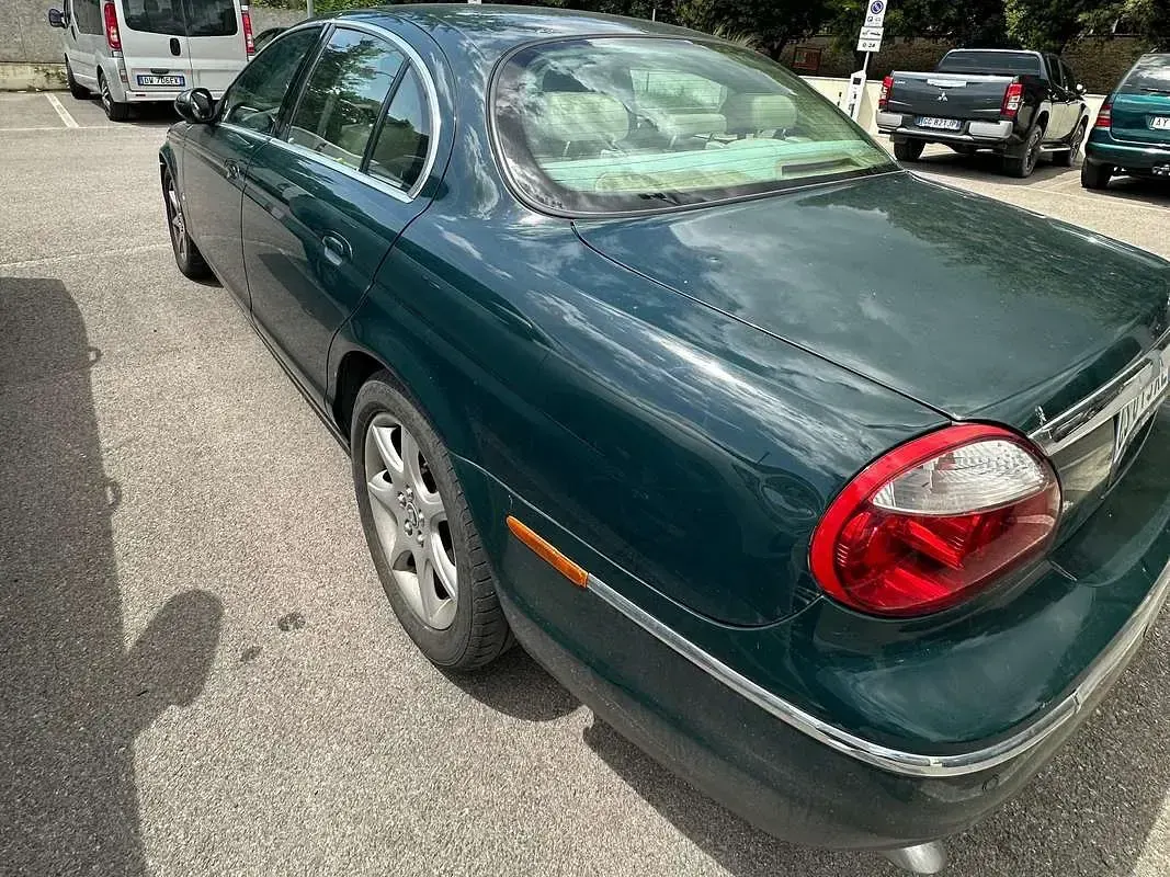 Usata Jaguar S-Type Executive 207 CV (152 kW) 2005 Verde Berlina