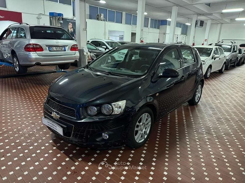 Usata Chevrolet Aveo LTZ 86 CV (63 kW) 2014 Nero Berlina