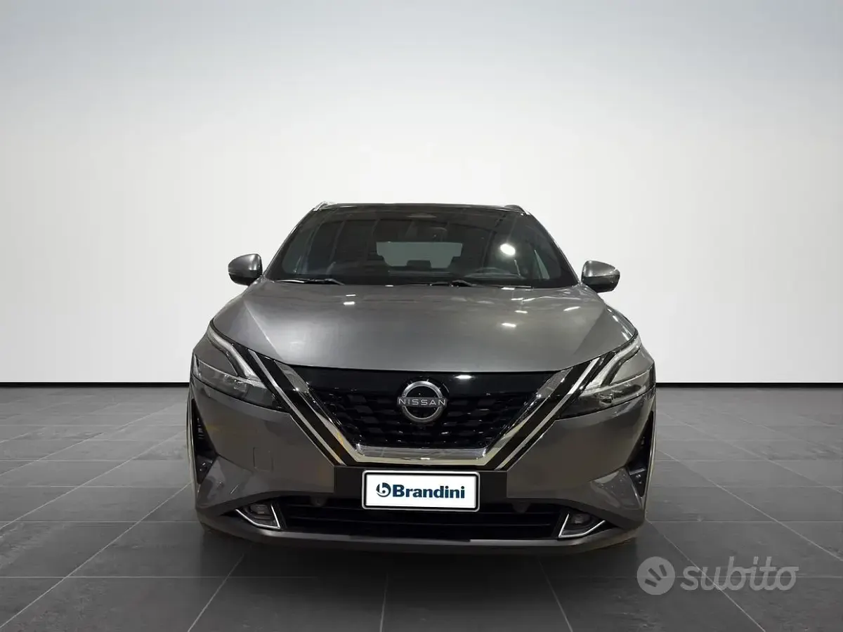 Usata Nissan Qashqai Tekna 158 CV (116 kW) 2023 Grigio medio met SUV