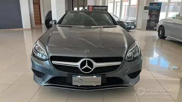 Usata Mercedes SLC200 Premium 184 CV (135 kW) 2018 Grigio Cabrio