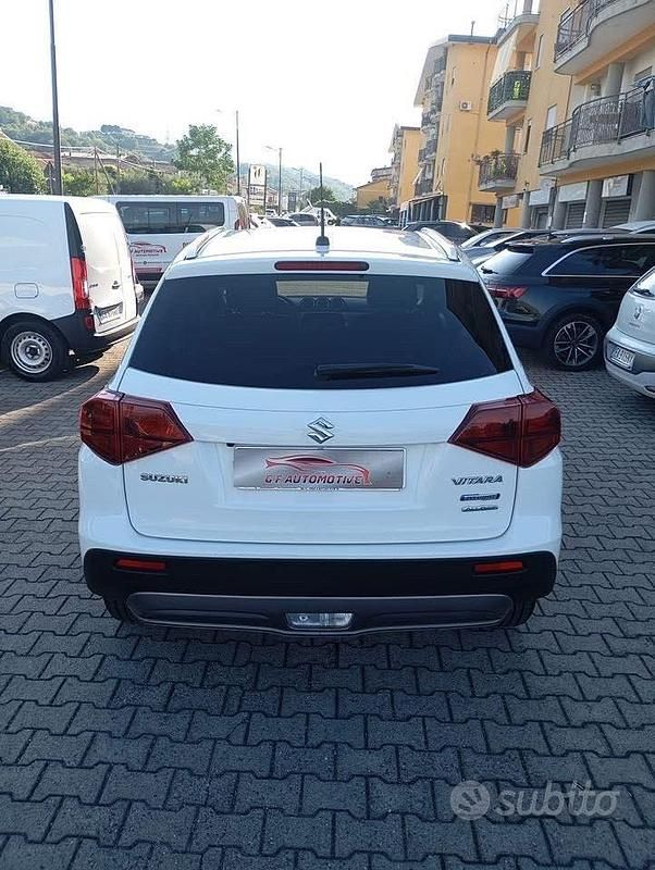 Usata Suzuki Vitara Cool 129 CV (94 kW) 2022 Bianco SUV