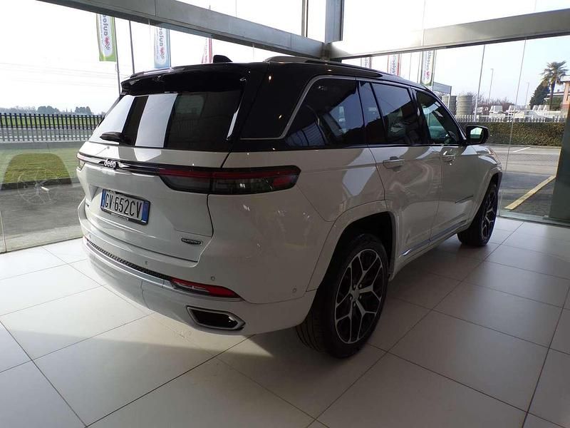 Usata Jeep Grand Cherokee Summit 272 CV (200 kW) 2024 Bright white / tetto nero SUV