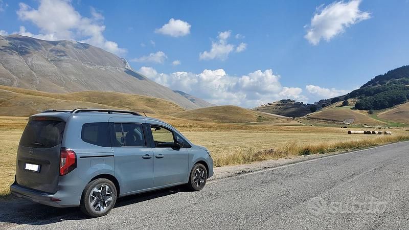Usata Nissan Townstar 131 CV (96 kW) 2023 Grigio Furgone