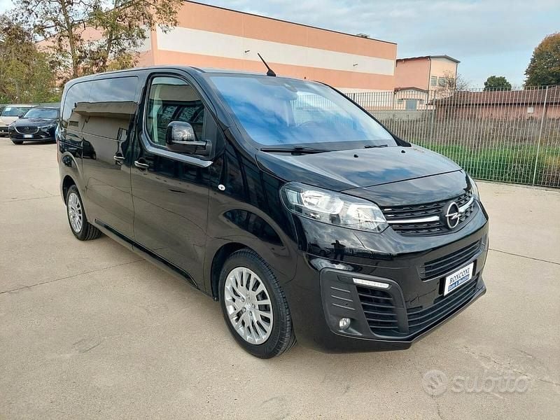 Usata Opel Zafira Life Business 144 CV (105 kW) 2021 Nero Monovolume