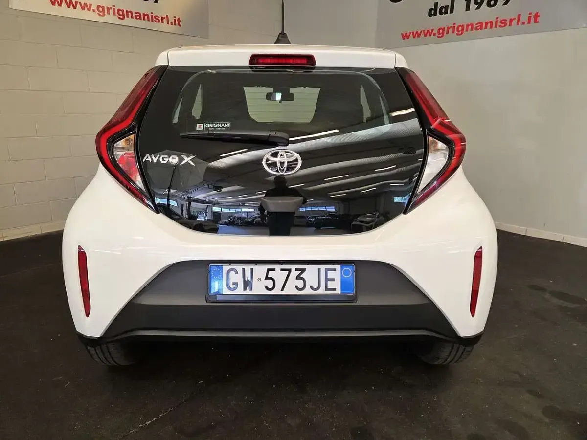 Usata Toyota Aygo X Active 72 CV (52 kW) 2024 Bianco SUV