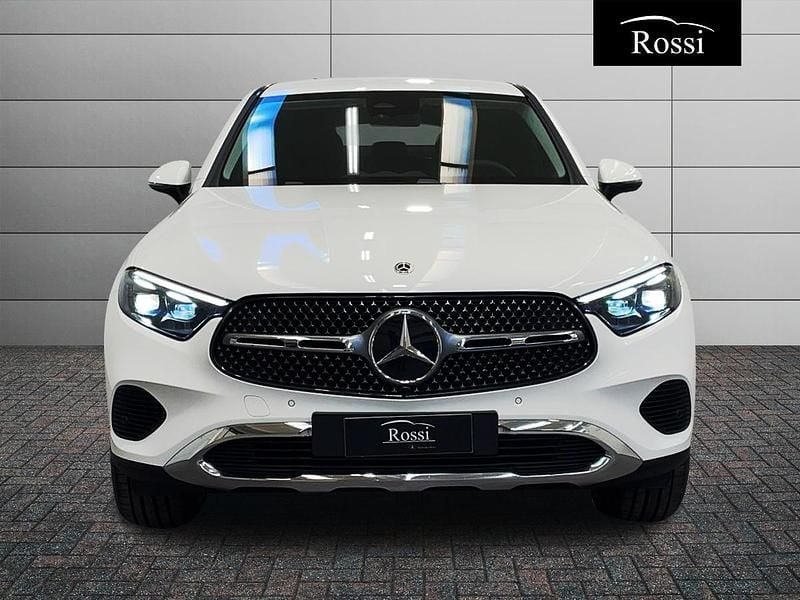 Nuova Mercedes GLC300 197 CV (144 kW) 2026 Nero Coupé