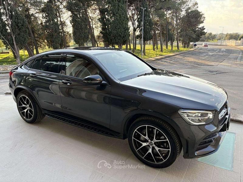 Usata Mercedes GLC43 AMG Premium 194 CV (142 kW) 2022 Gray Coupé