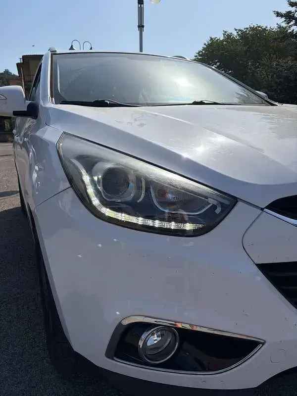 Usata Hyundai ix35 Xpossible 116 CV (85 kW) 2014 Bianco SUV