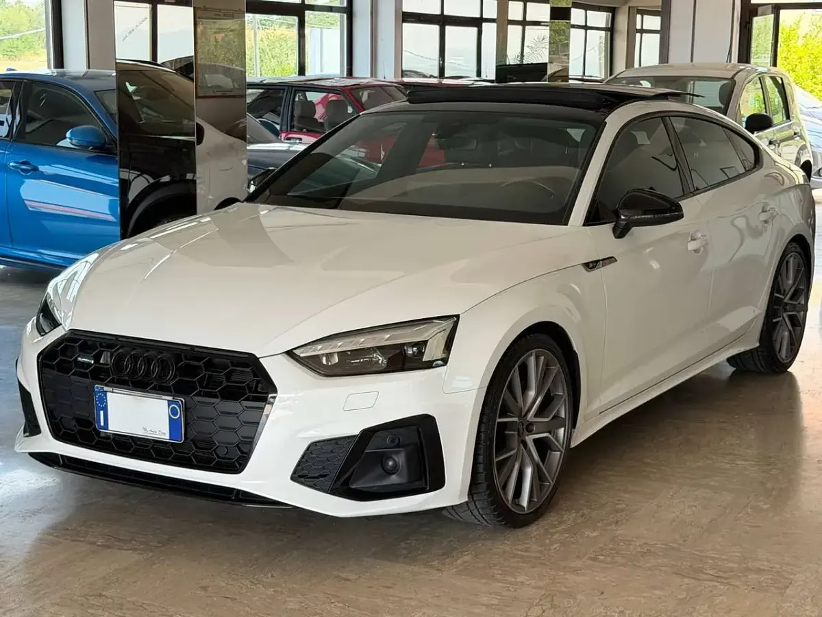 Usata Audi A5 Sportback S-Line 204 CV (150 kW) 2022 Bianco ibis Utilitaria