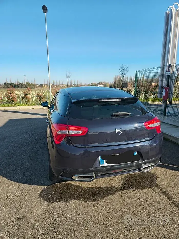 Usata DS Automobiles DS5 181 CV (133 kW) 2015 Blu Utilitaria