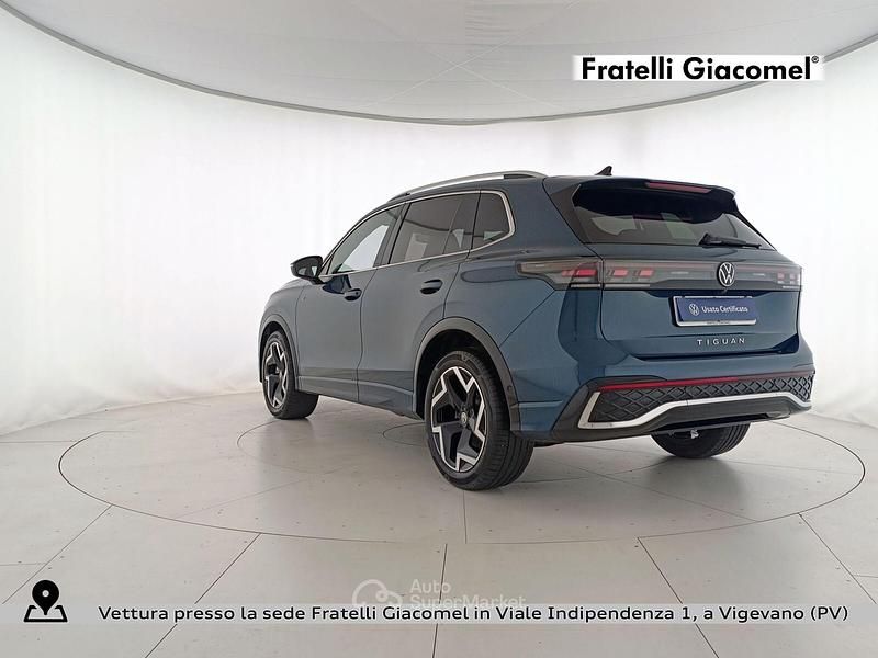 Usado VW Tiguan R-line 150 CV (110 kW) 2025 Azul SUV