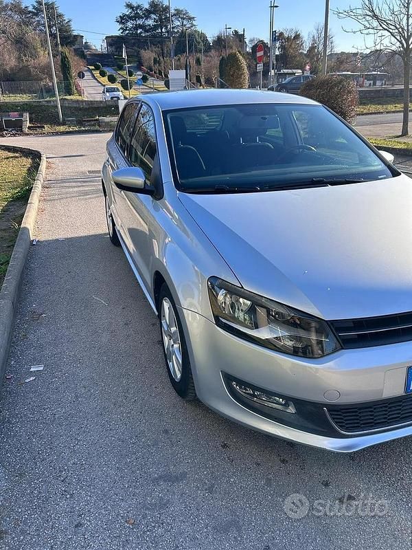 Usata VW Polo 90 CV (66 kW) 2009 Grigio Berlina