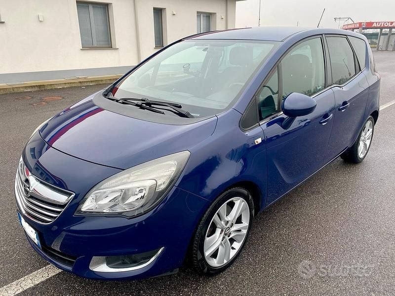 Usata Opel Meriva 95 CV (69 kW) 2016 Blu Monovolume