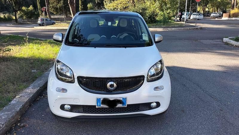 Bianco Usata 2016 Smart ForFour Passion Due volumi | 7850 € (Ottimo prezzo) - Immagine 1/4