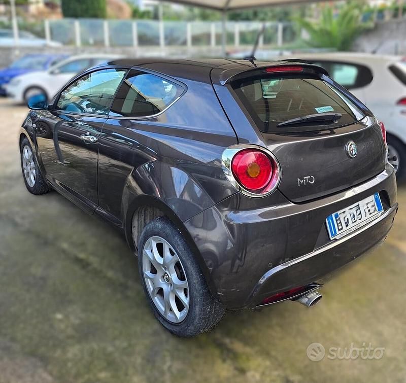 Usata Alfa Romeo MiTo Distinctive 85 CV (62 kW) 2014 Grigio Utilitaria