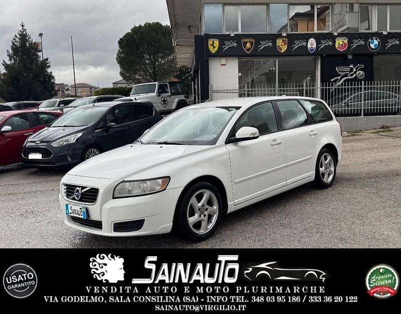Usata Volvo V50 R-Design 115 CV (84 kW) 2012 Bianco Station wagon