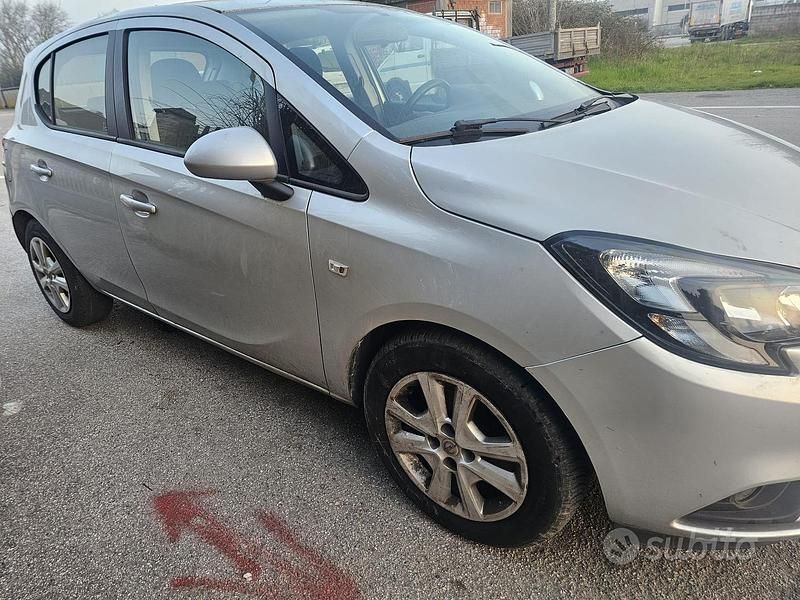 Usata Opel Corsa 2015 Grigio Utilitaria