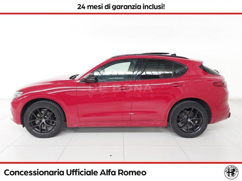 Usato 2022 Alfa Romeo Stelvio 2.0 Benzin 280 CV (41.990 €)
