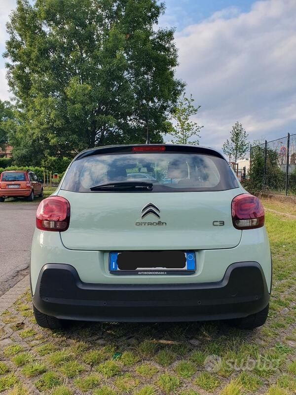Usata Citroën C3 Shine 83 CV (61 kW) 2018 Verde Utilitaria