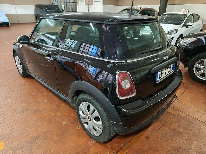 Usata Mini ONE 75 CV (55 kW) 2010 Nero Utilitaria