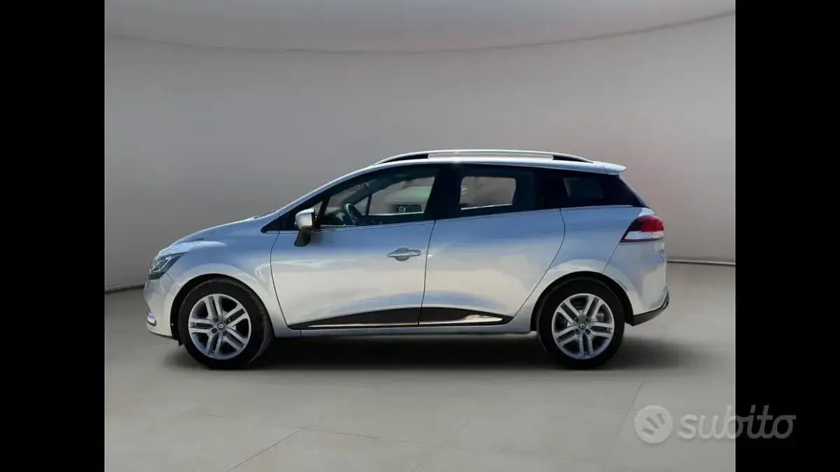 Usata Renault Clio 90 CV (66 kW) 2017 Grigio Station wagon
