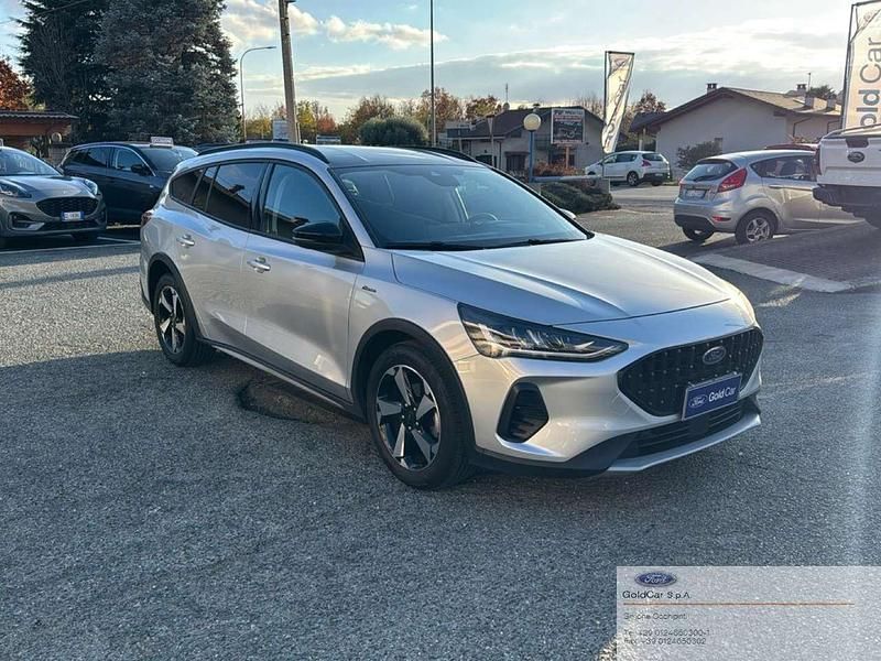 Usata Ford Focus Active X 125 CV (91 kW) 2023 Moondust silver Station wagon