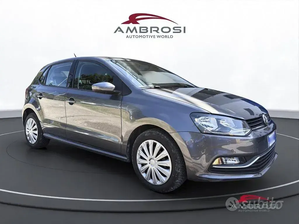 Usata VW Polo Comfortline 75 CV (55 kW) 2017 Grigio Utilitaria
