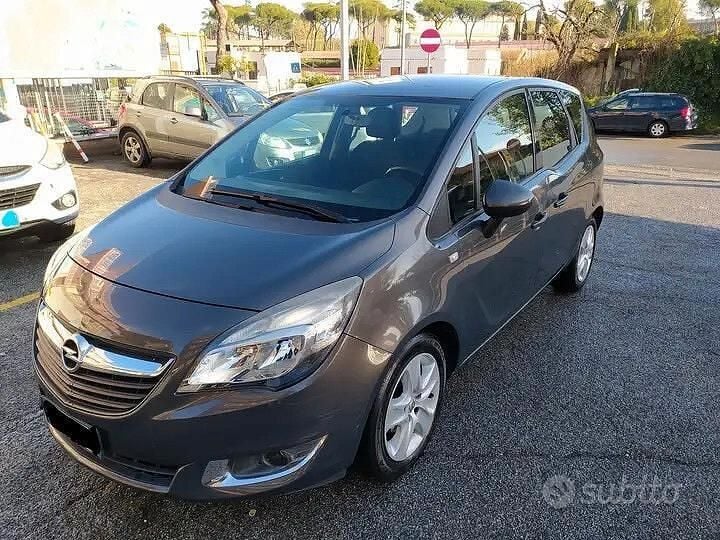 Grigio Usata 2016 Opel Meriva Design Edition Monovolume | 4950 € (Ottimo prezzo) - Immagine 1/4