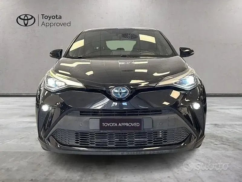 Usata Toyota C-HR Lounge 122 CV (89 kW) 2021 Nero SUV