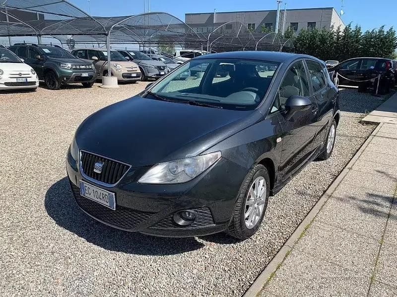 Usata Seat Ibiza Style 90 CV (66 kW) 2011 Berlina