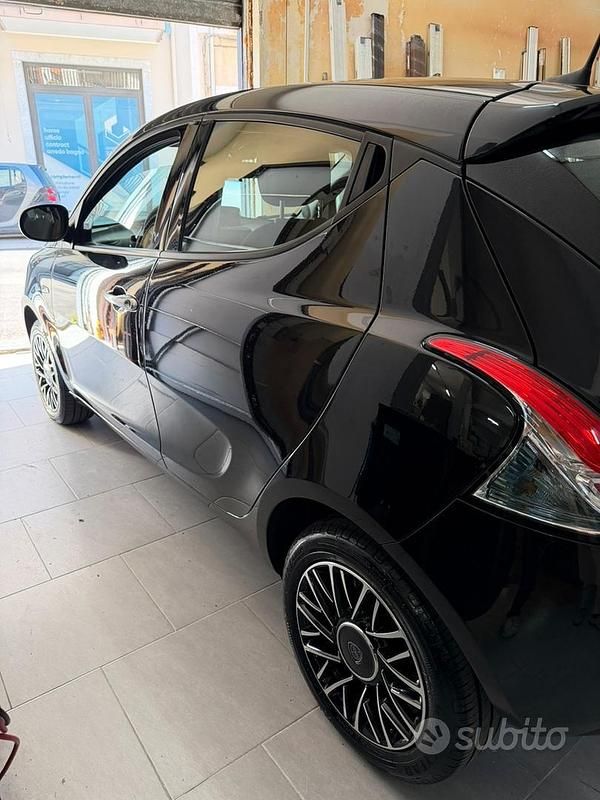 Usata Lancia Ypsilon S 69 CV (50 kW) 2024 Utilitaria
