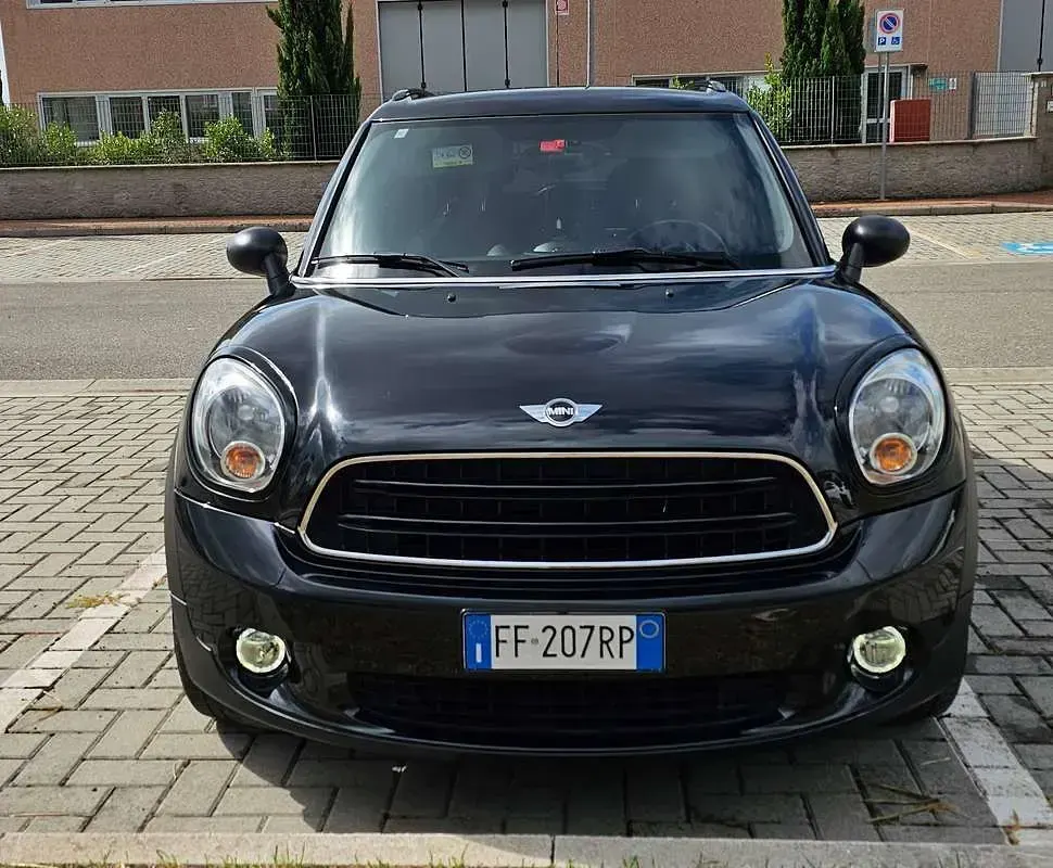 Usata Mini One D Countryman Business 90 CV (66 kW) 2016 Nero SUV