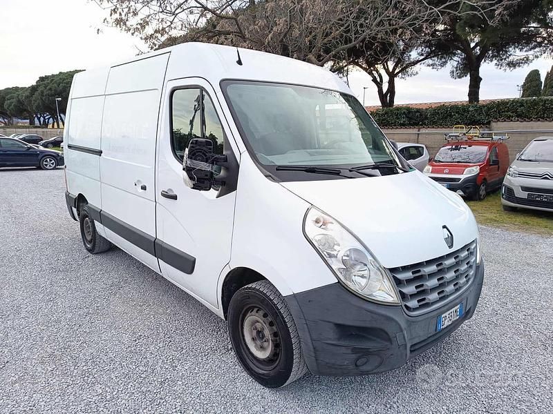 Usata Renault Master T28 125 CV (91 kW) 2012 Bianco Monovolume