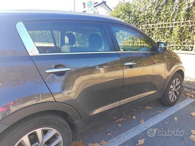 Usata Kia Sportage 135 CV (99 kW) 2016 Grigio SUV