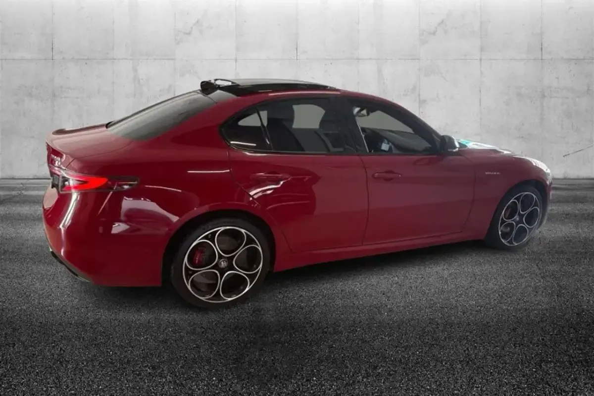 Usata Alfa Romeo Giulia Veloce 280 CV (205 kW) 2024 Rosso Berlina