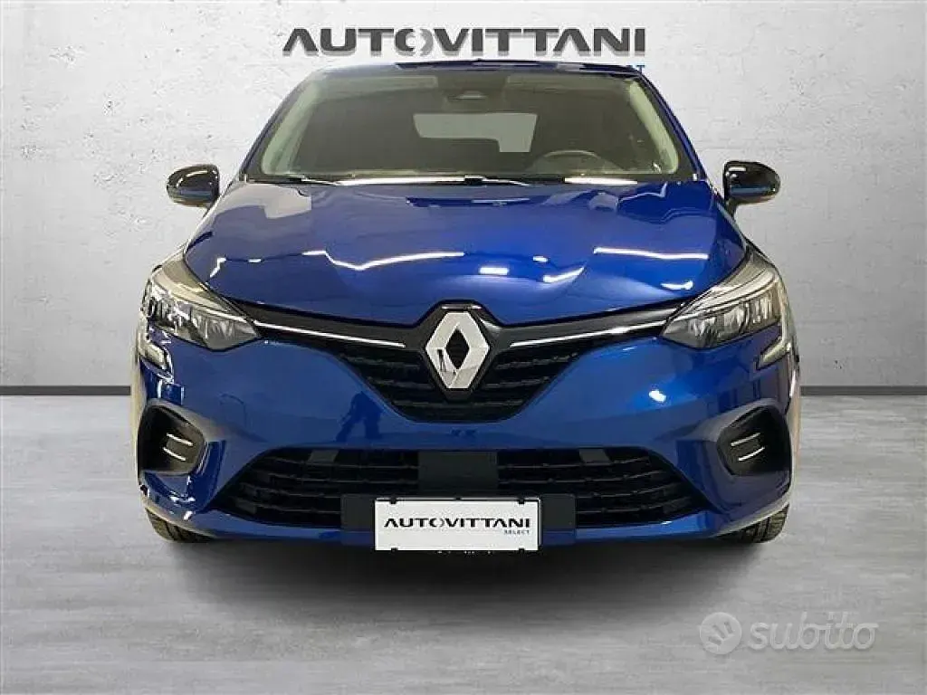 Używany Renault Clio V Evolution 101 KM (74 kW) 2022 Niebieski Sedan/Limuzyna