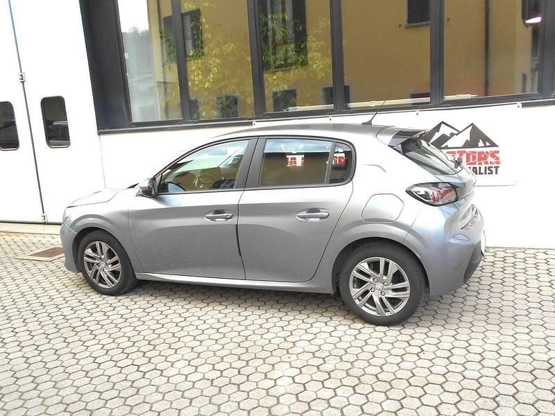 Usata Peugeot 208 Active 75 CV (55 kW) 2020 Argento Utilitaria