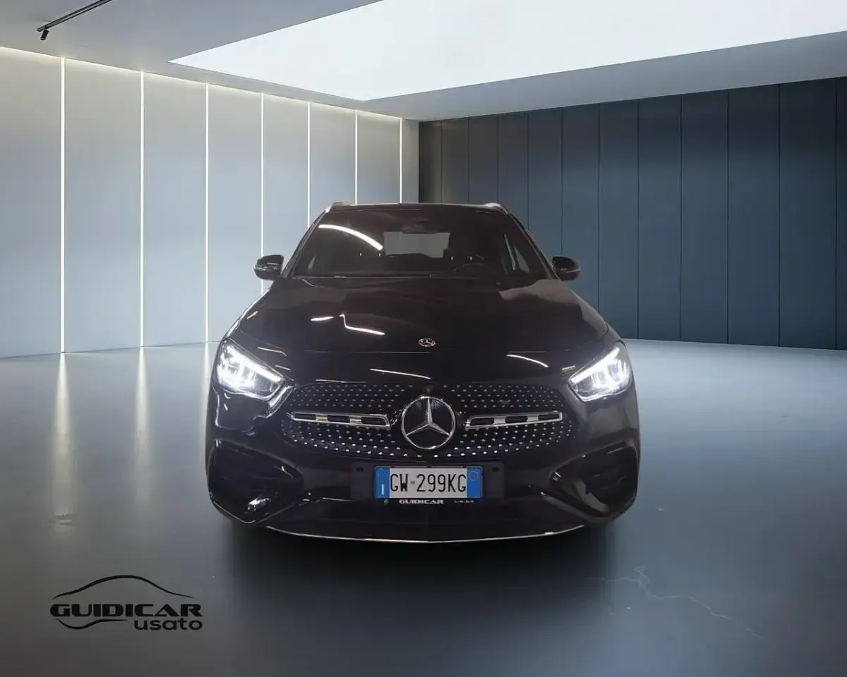 Usata Mercedes GLA200 Advanced Plus 150 CV (110 kW) 2024 Nero SUV