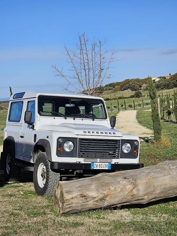 Usata Land Rover Defender 2015 Bianco SUV
