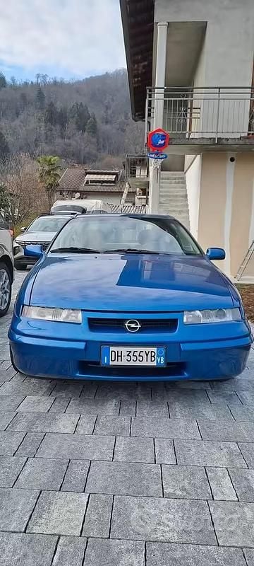 Occasion Opel Calibra 116 PK (85 kW) 1996 Blauw Coupé