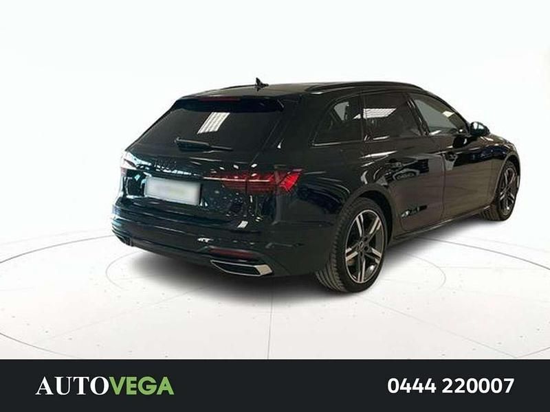 Usata Audi A4 Advanced Plus 163 CV (119 kW) 2022 Nero / pastello Station wagon