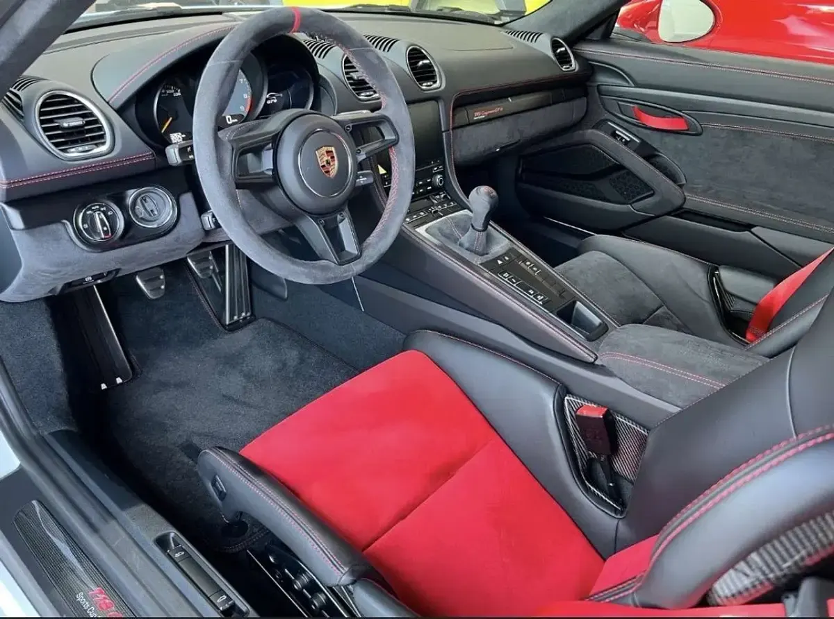 Usata Porsche 718 Cayman GT4 Sport 420 CV (308 kW) 2020 Bianco Coupé
