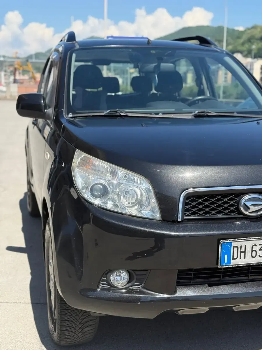 Usata Daihatsu Terios 85 CV (62 kW) 2008 Nero SUV