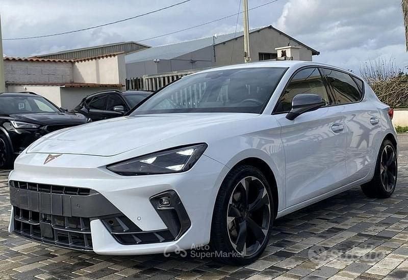 Usata Cupra Leon 150 CV (110 kW) 2025 Bianco Berlina