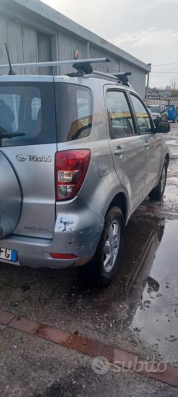 Usata Daihatsu Terios 105 CV (77 kW) 2008 Grigio SUV